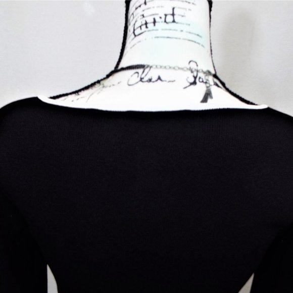 BCBGMaxAzria Black and White V-Neck Ribbed Knit Sweater Dress Size Small - Picture 9 of 10